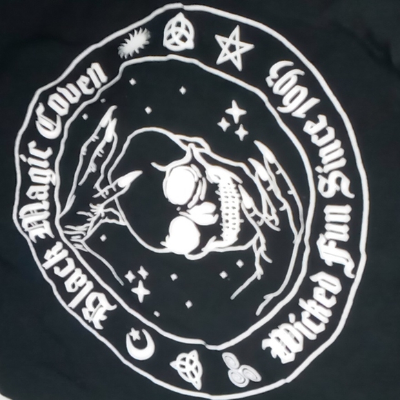 Free With Bundle Hot topic pentagon top - Picture 5 of 6